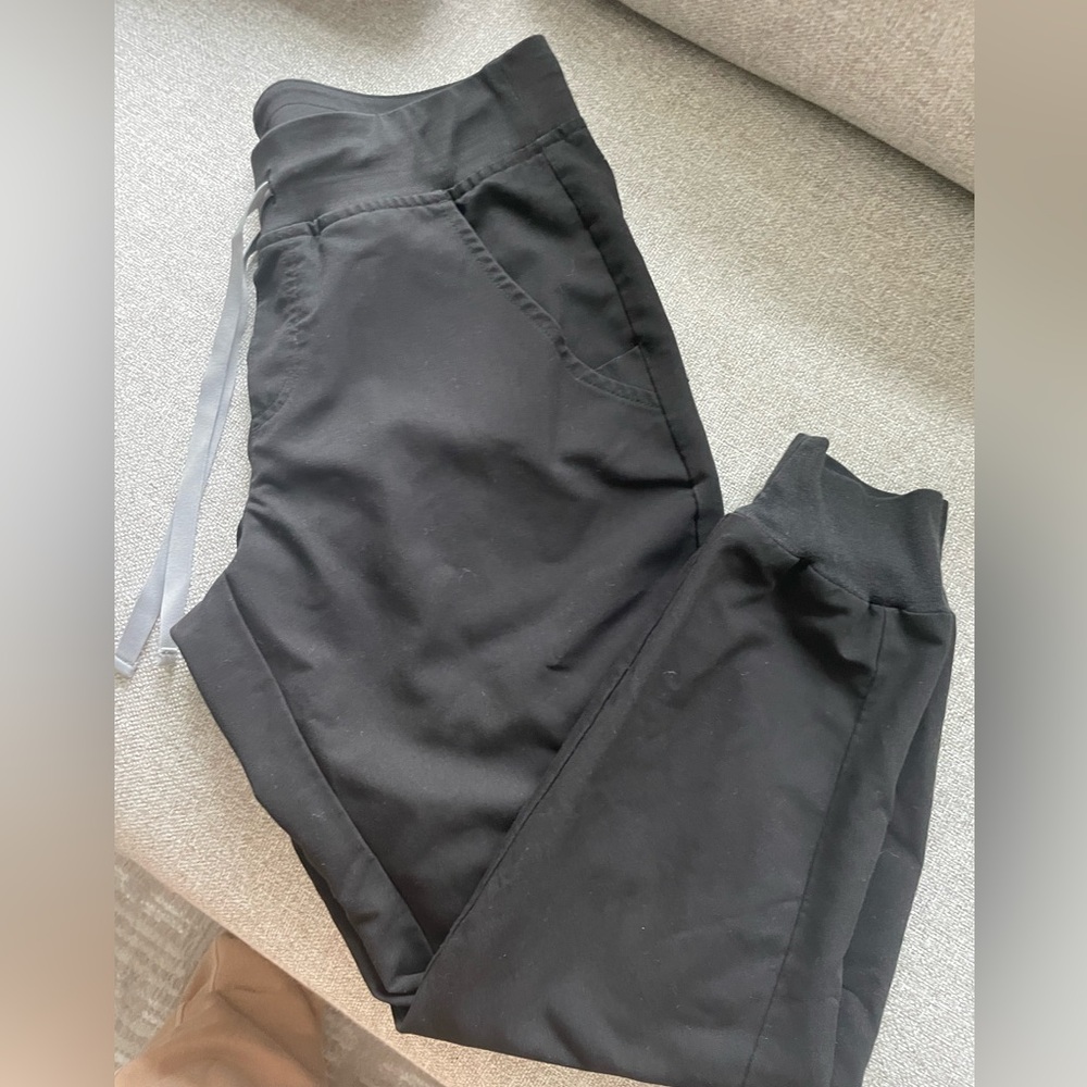 Figs jogger scrubs size small petite